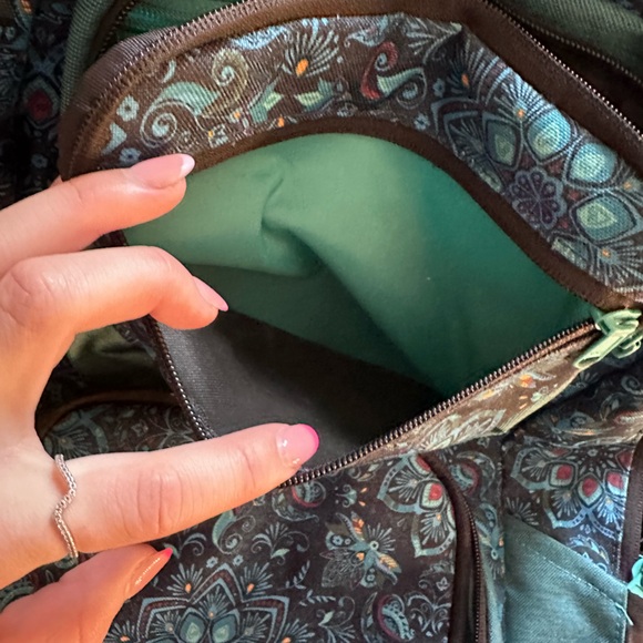 Dakine backpack - Picture 2 of 8